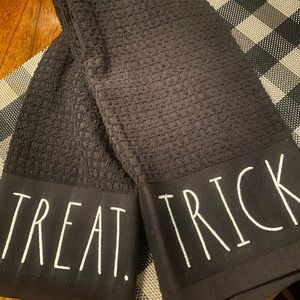 Rae Dunn Halloween towels